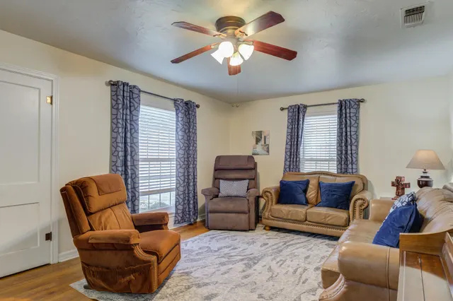 Photo 5 — 916 E Tate Street, Brownfield, TX 79316