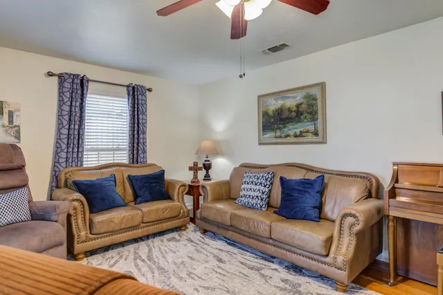 Photo 6 — 916 E Tate Street, Brownfield, TX 79316