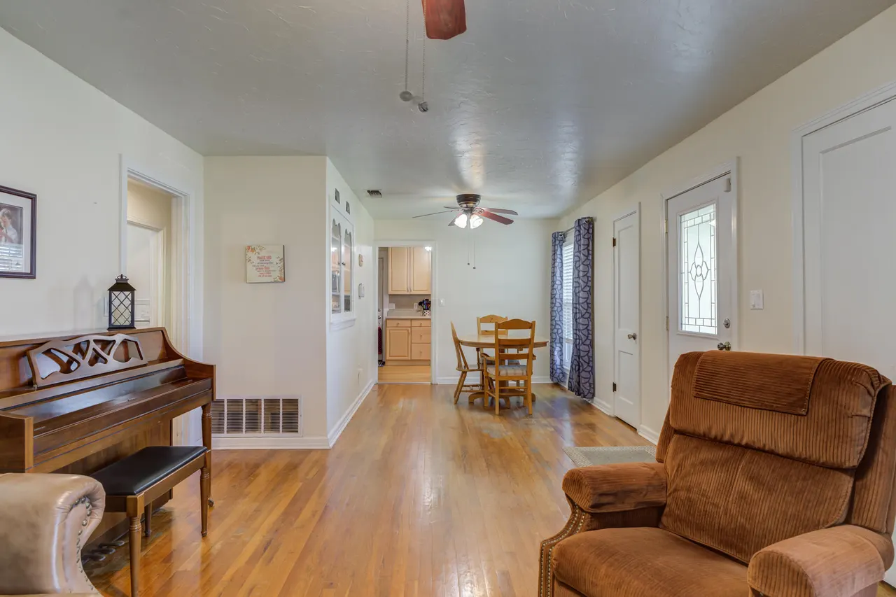 Photo 7 — 916 E Tate Street, Brownfield, TX 79316
