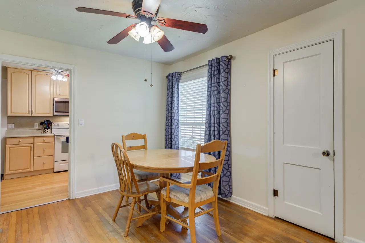Photo 9 — 916 E Tate Street, Brownfield, TX 79316