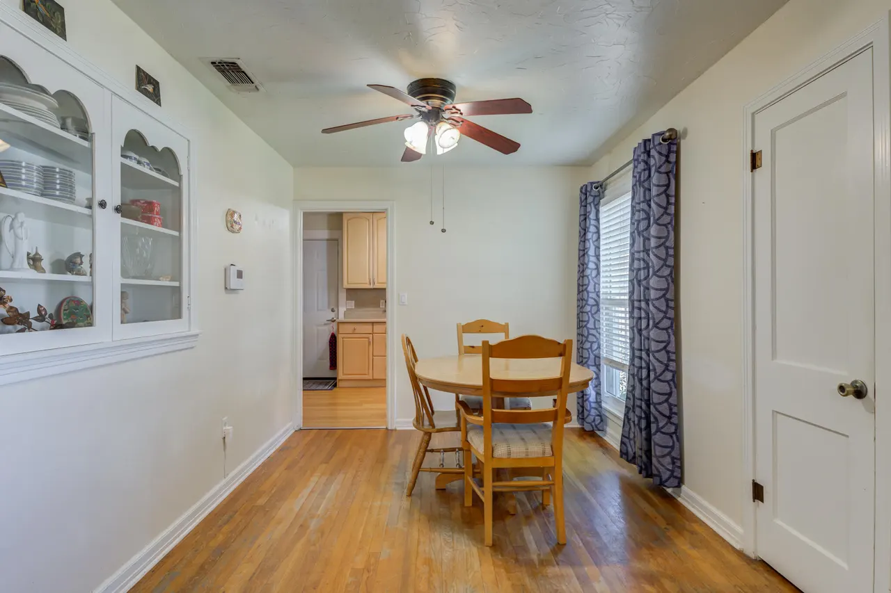 Photo 10 — 916 E Tate Street, Brownfield, TX 79316