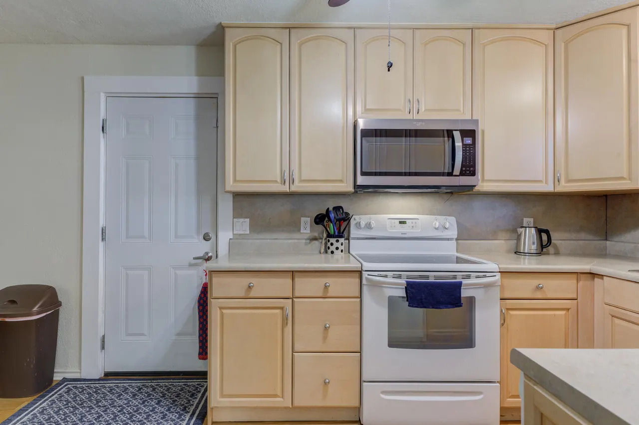 Photo 12 — 916 E Tate Street, Brownfield, TX 79316