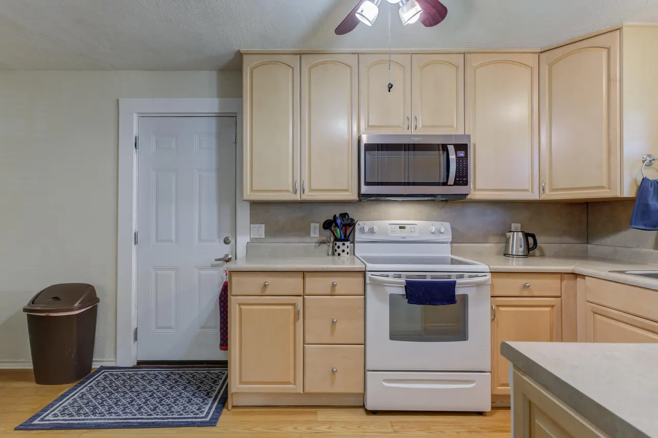 Photo 13 — 916 E Tate Street, Brownfield, TX 79316