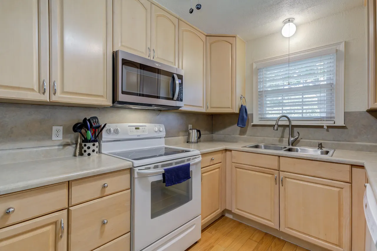 Photo 14 — 916 E Tate Street, Brownfield, TX 79316