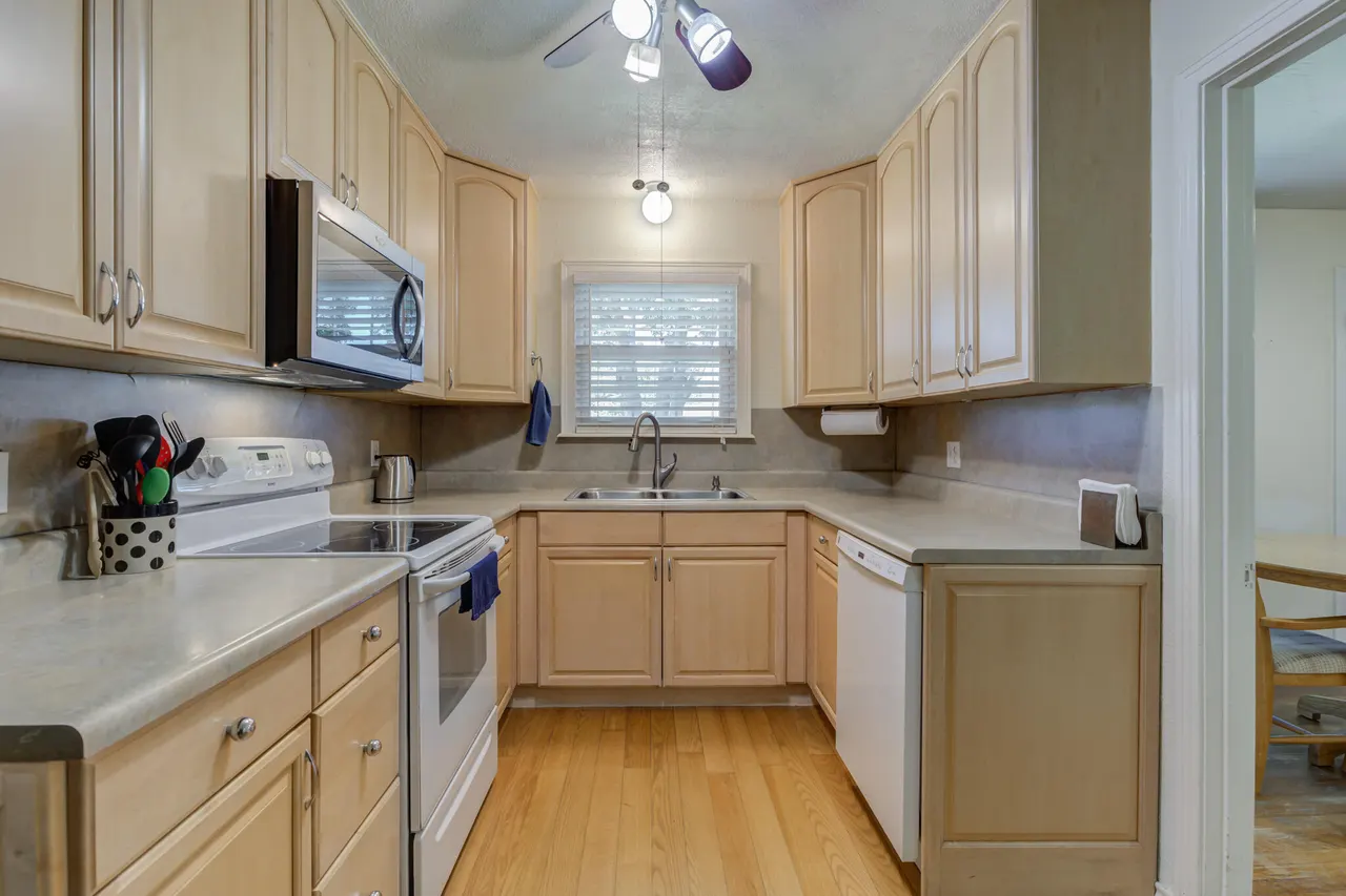 Photo 15 — 916 E Tate Street, Brownfield, TX 79316