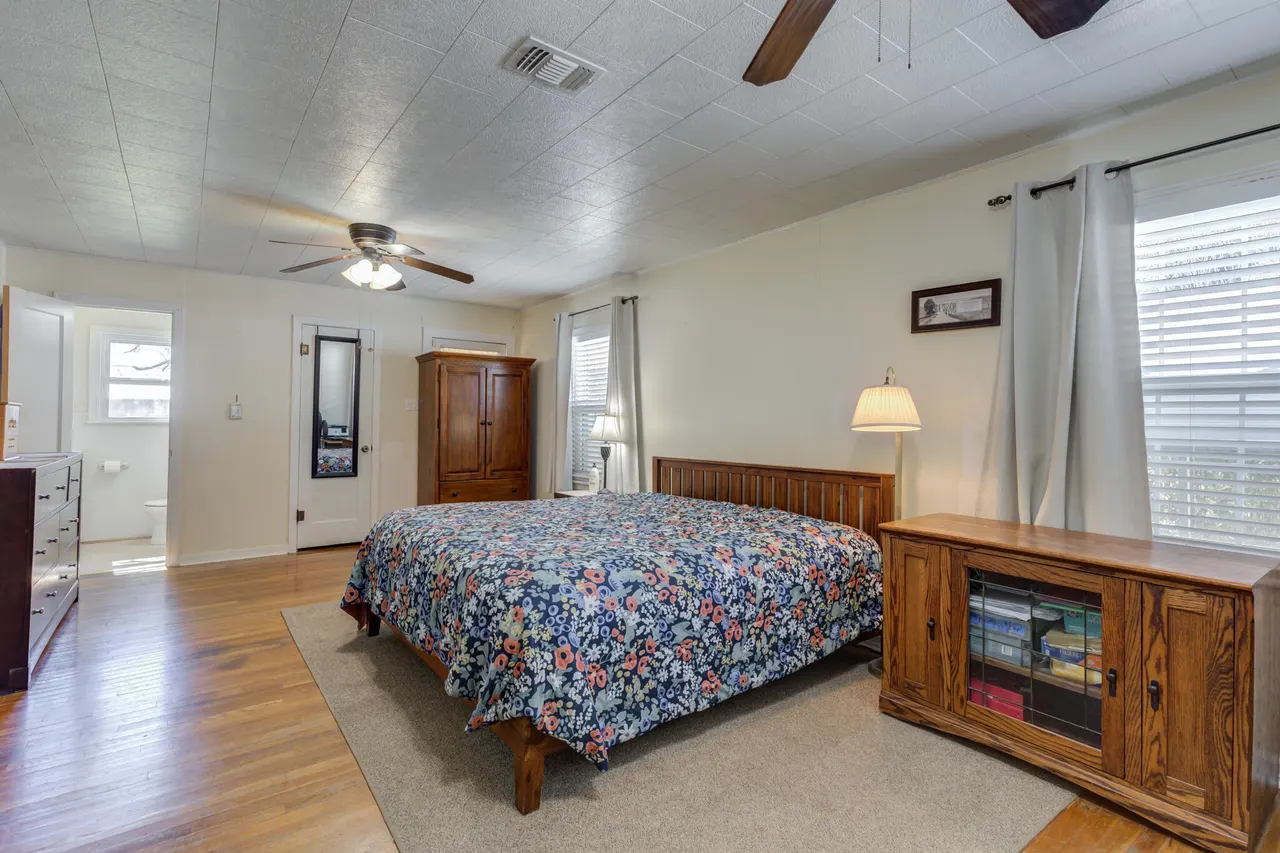 Photo 18 — 916 E Tate Street, Brownfield, TX 79316