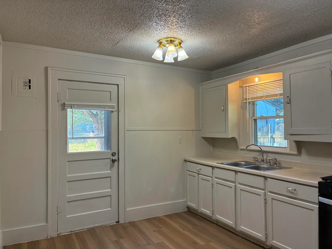 Photo 11 — 2217 25th Street, Lubbock, TX 79411