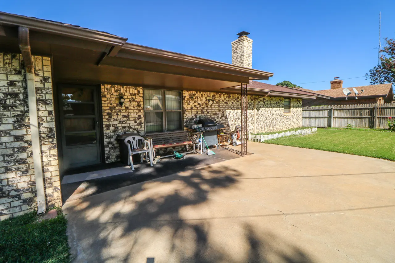 Photo 21 — 232 E 26th Street, Littlefield, TX 79339