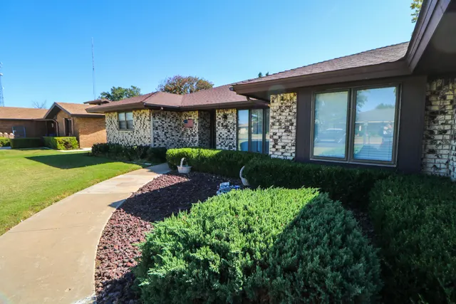 Photo 3 — 232 E 26th Street, Littlefield, TX 79339