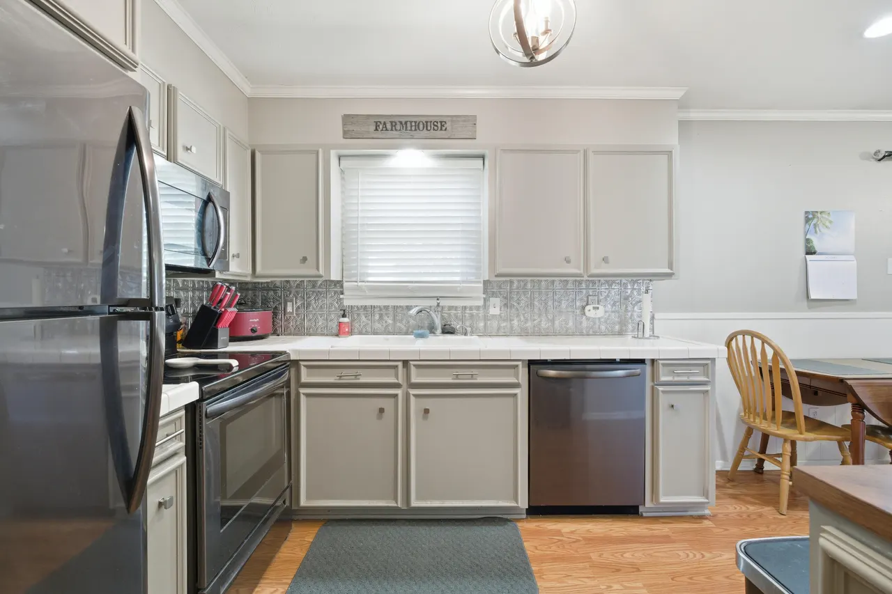Photo 8 — 5208 40th Street, Lubbock, TX 79414