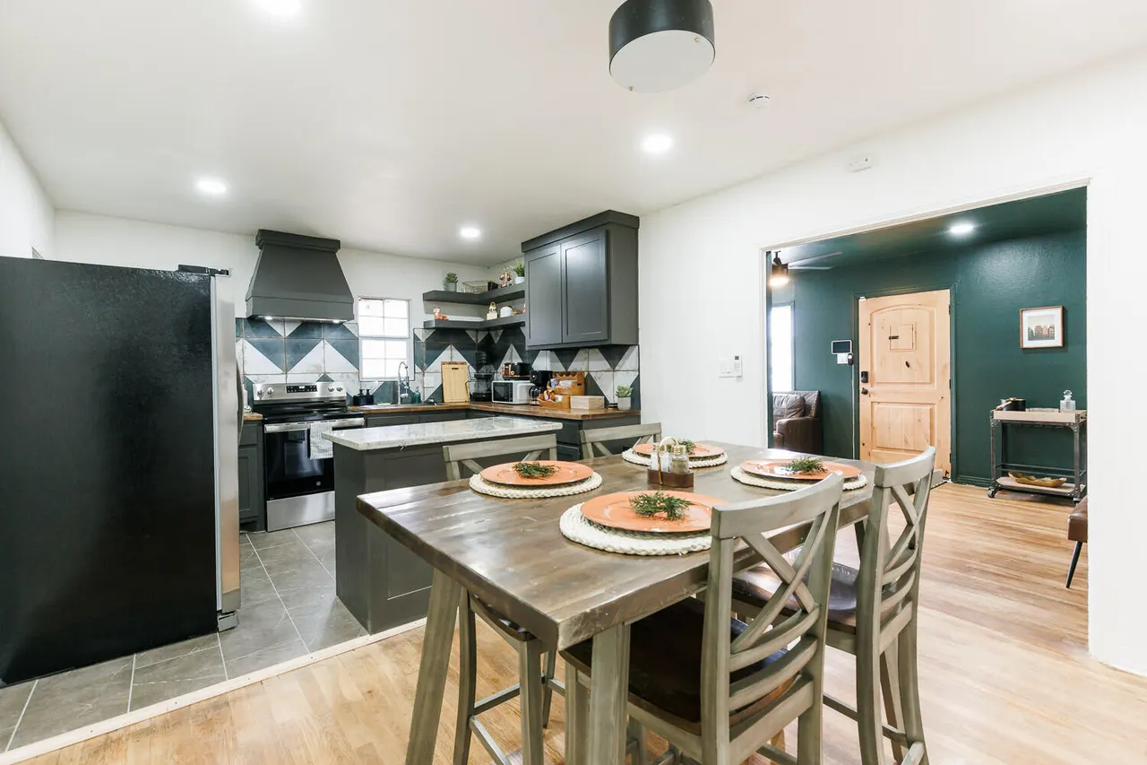 Photo 33 — 2317 29th Street, Lubbock, TX 79411