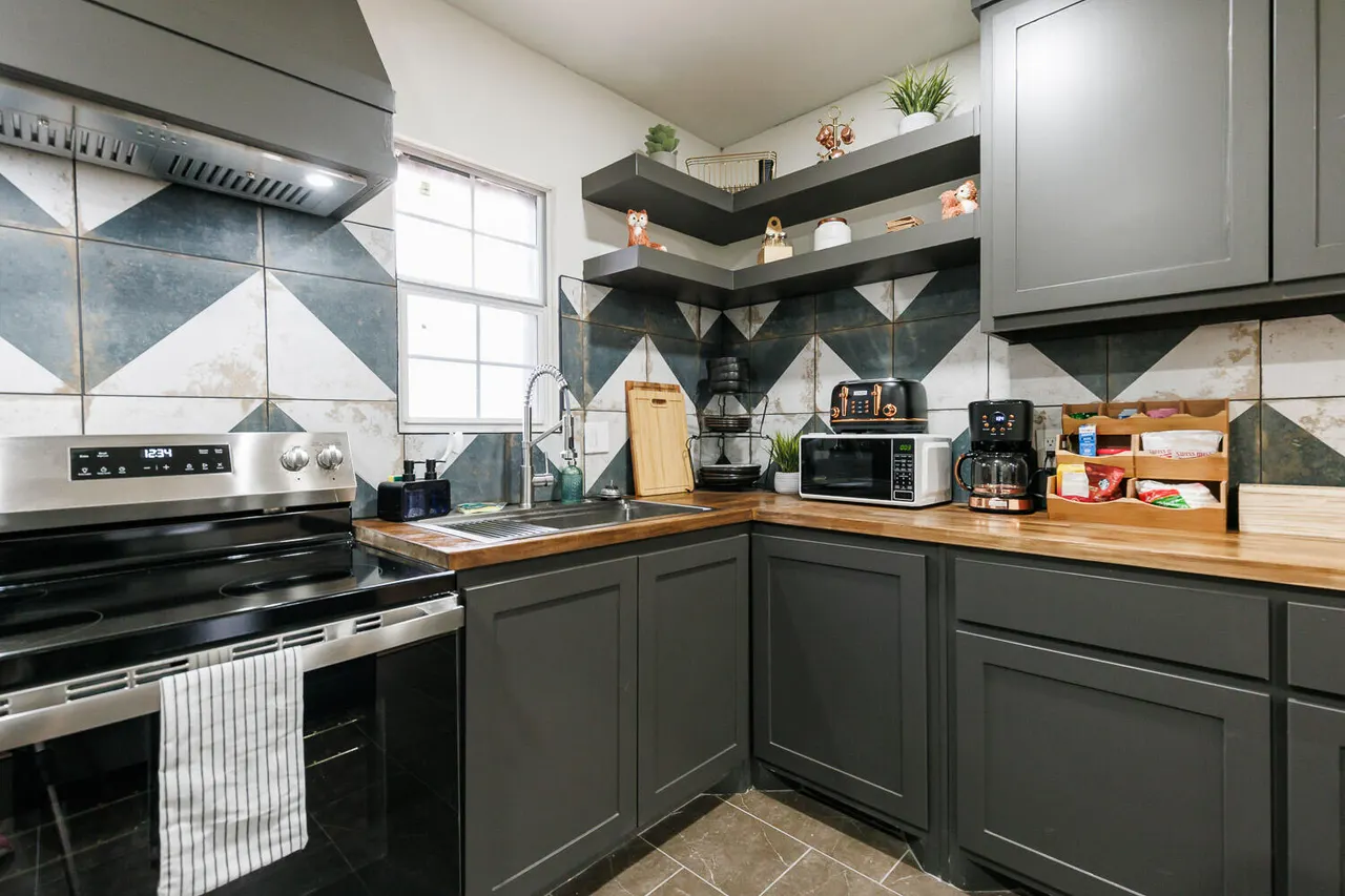 Photo 38 — 2317 29th Street, Lubbock, TX 79411