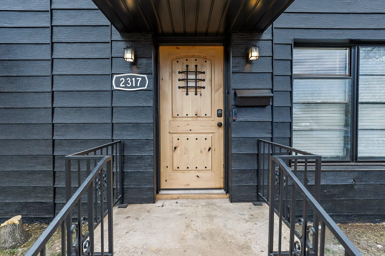 Photo 3 — 2317 29th Street, Lubbock, TX 79411