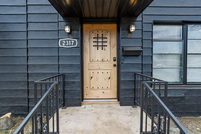 Photo 3 — 2317 29th Street, Lubbock, TX 79411