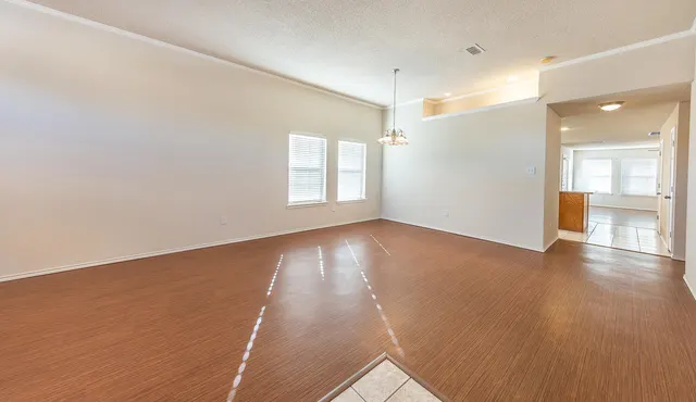 Photo 4 — 5815 89th Street, Lubbock, TX 79424