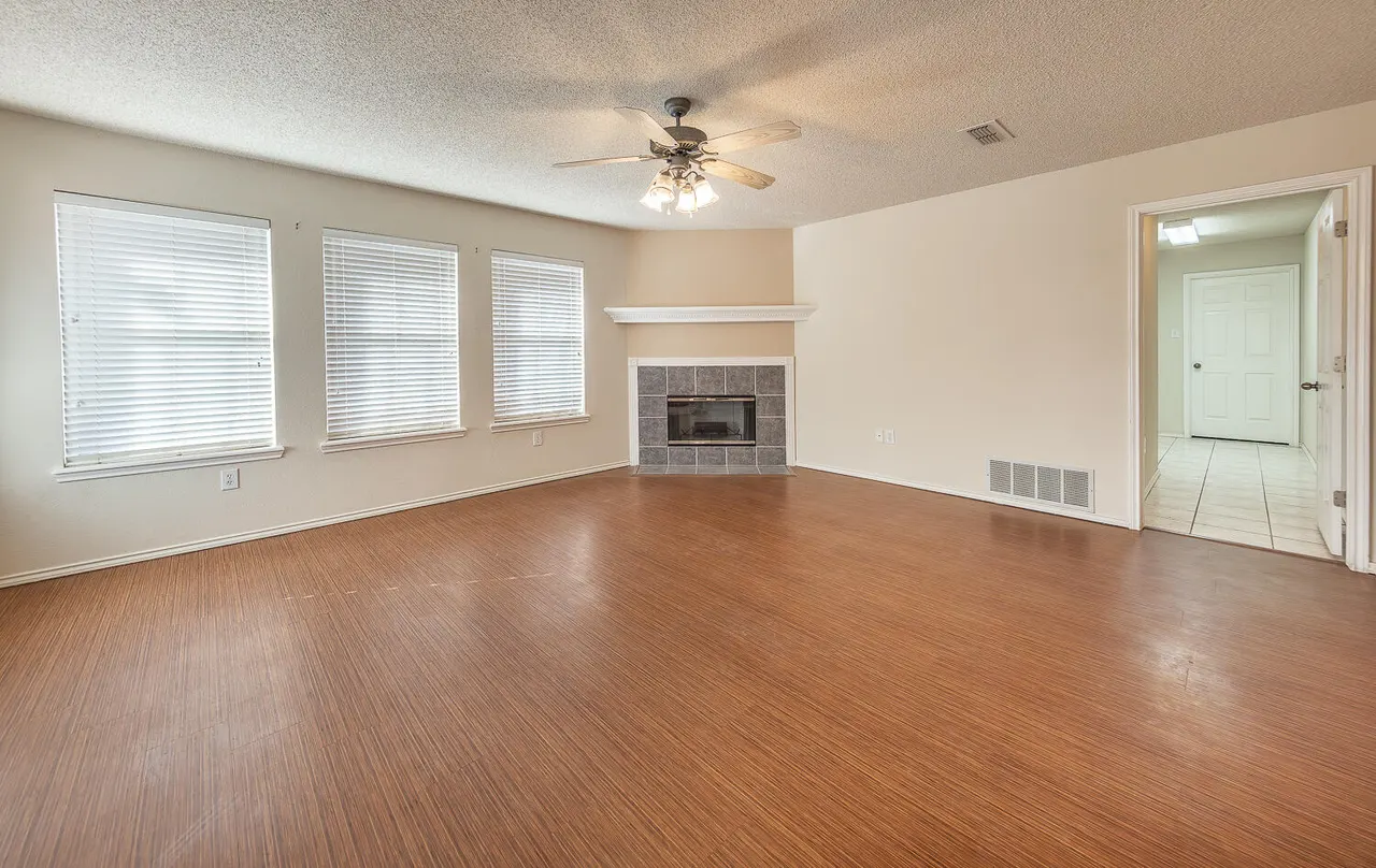 Photo 10 — 5815 89th Street, Lubbock, TX 79424