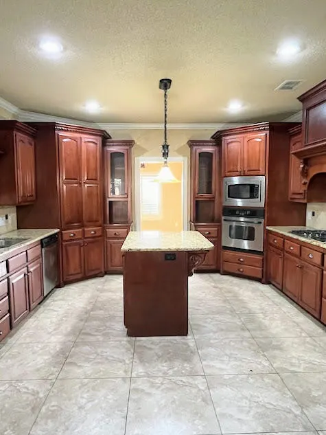 Photo 9 — 3912 100th Place, Lubbock, TX 79423