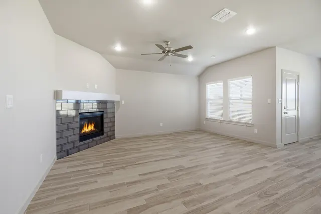 Photo 5 — 616 E 13th Street, Wolfforth, TX 79382