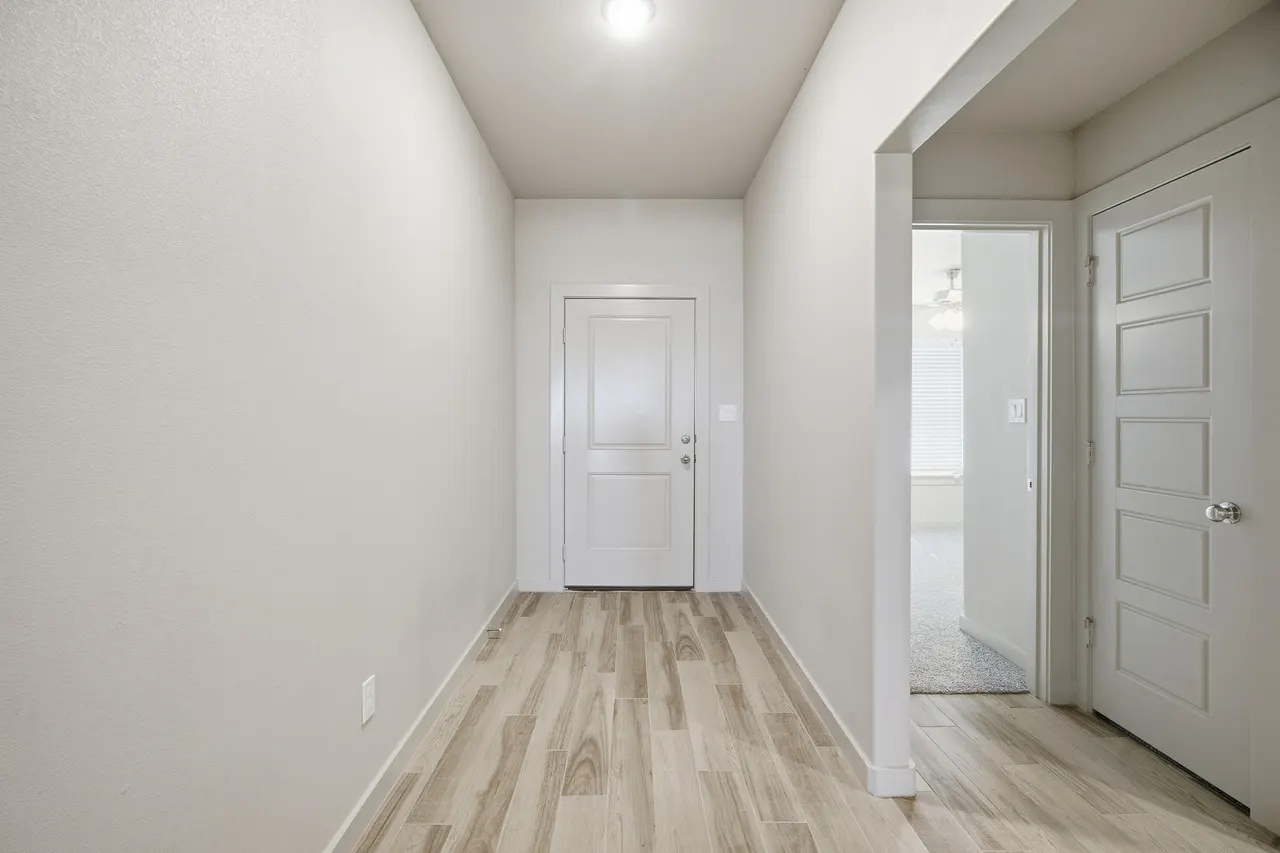 Photo 3 — 616 E 13th Street, Wolfforth, TX 79382