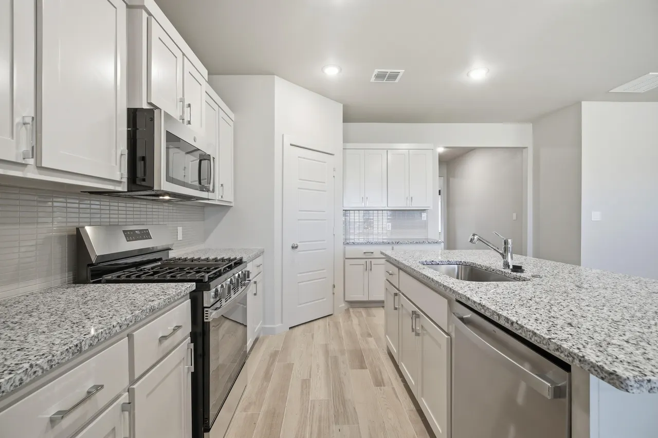 Photo 11 — 616 E 13th Street, Wolfforth, TX 79382