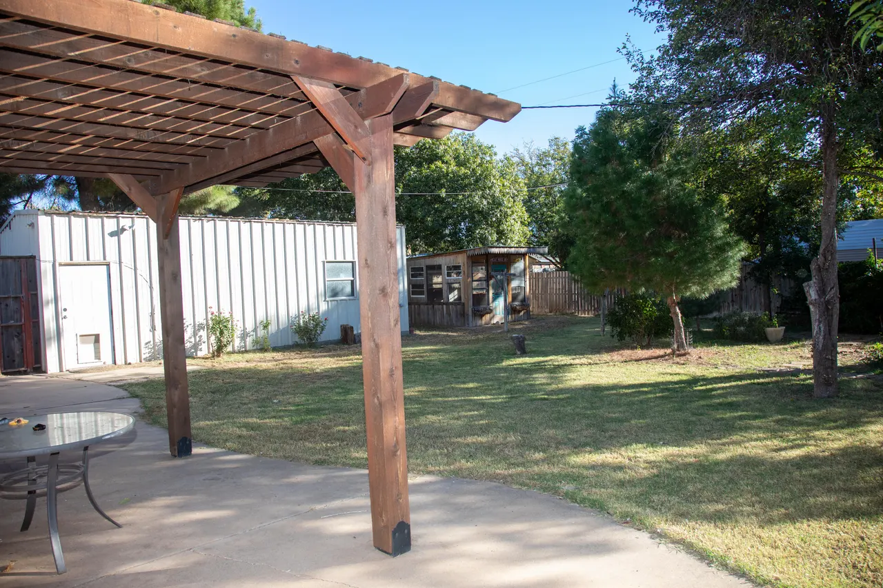 Photo 18 — 820 Hickory Street, Idalou, TX 79329