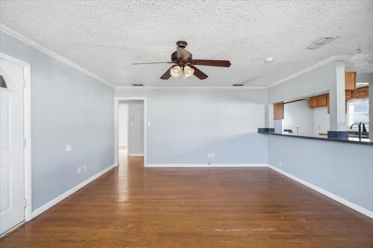 Photo 2 — 3813 31st Street, Lubbock, TX 79410