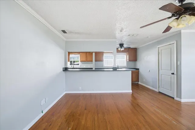 Photo 4 — 3813 31st Street, Lubbock, TX 79410