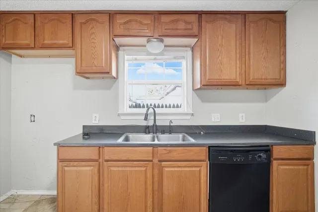 Photo 8 — 3813 31st Street, Lubbock, TX 79410