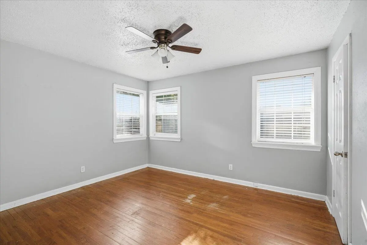 Photo 14 — 3813 31st Street, Lubbock, TX 79410
