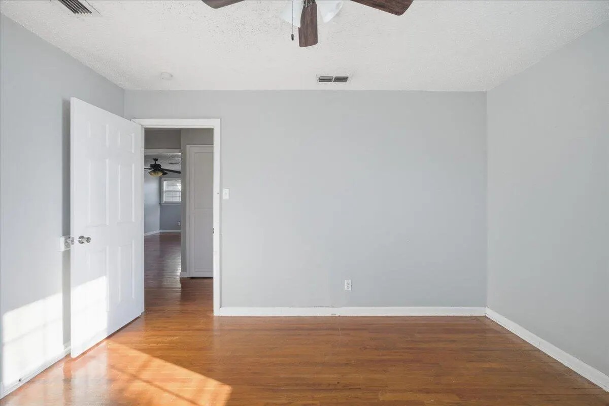 Photo 15 — 3813 31st Street, Lubbock, TX 79410