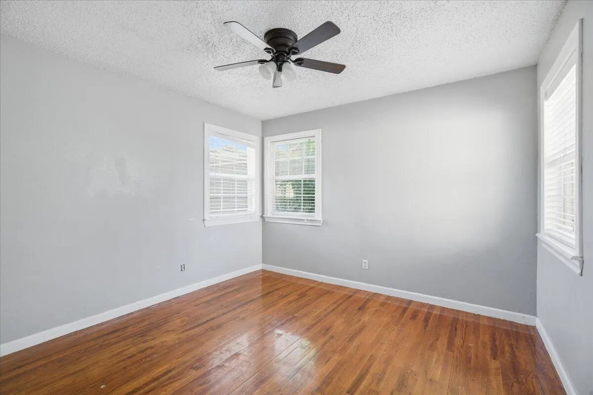 Photo 16 — 3813 31st Street, Lubbock, TX 79410