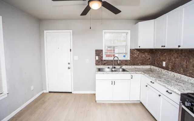 Photo 2 — 1518 40th Street, Lubbock, TX 79412