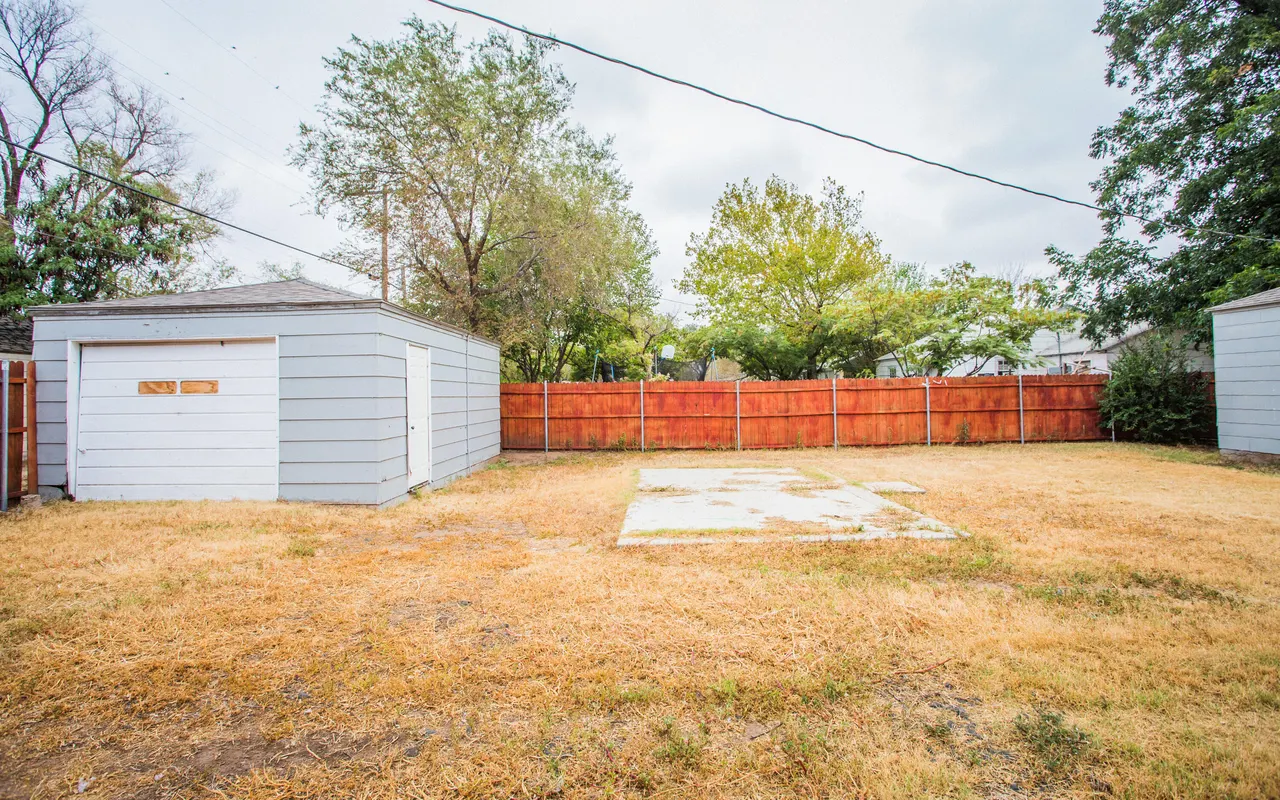 Photo 12 — 1518 40th Street, Lubbock, TX 79412
