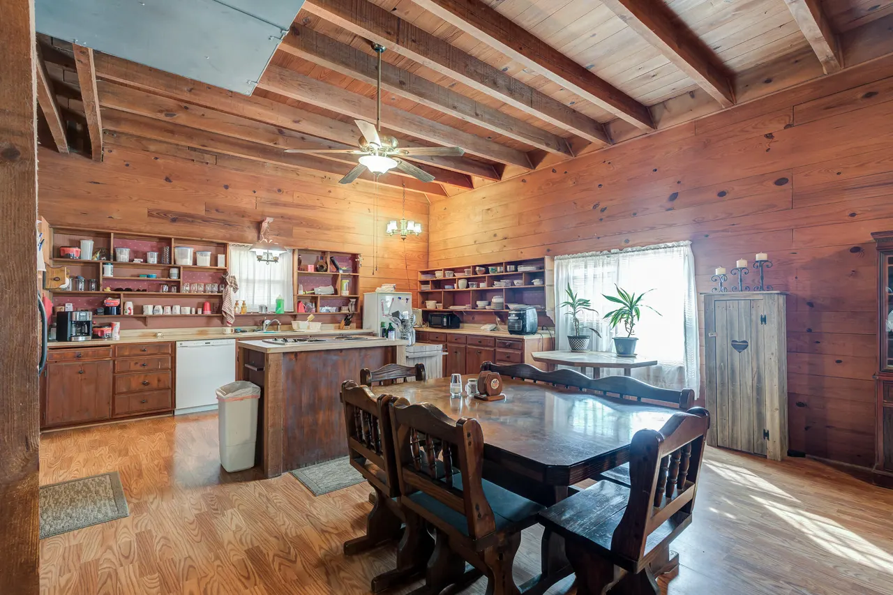 Photo 29 — 1548 S I-27, Hale Center, TX 79041