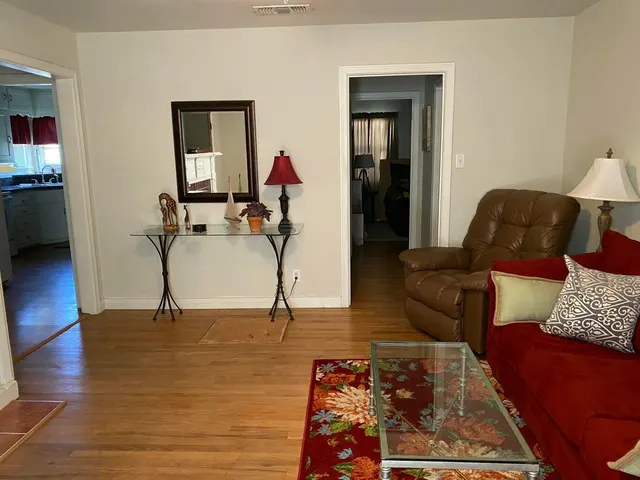 Photo 6 — 120 SW 10th Street, Plainview, TX 79072
