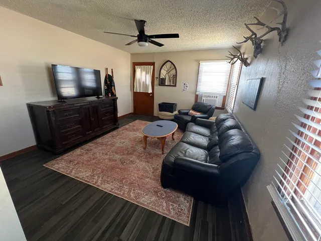 Photo 6 — 1214-1216 Oakland, Plainview, TX 79072
