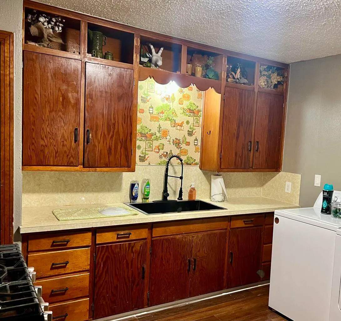 Photo 11 — 1214-1216 Oakland, Plainview, TX 79072