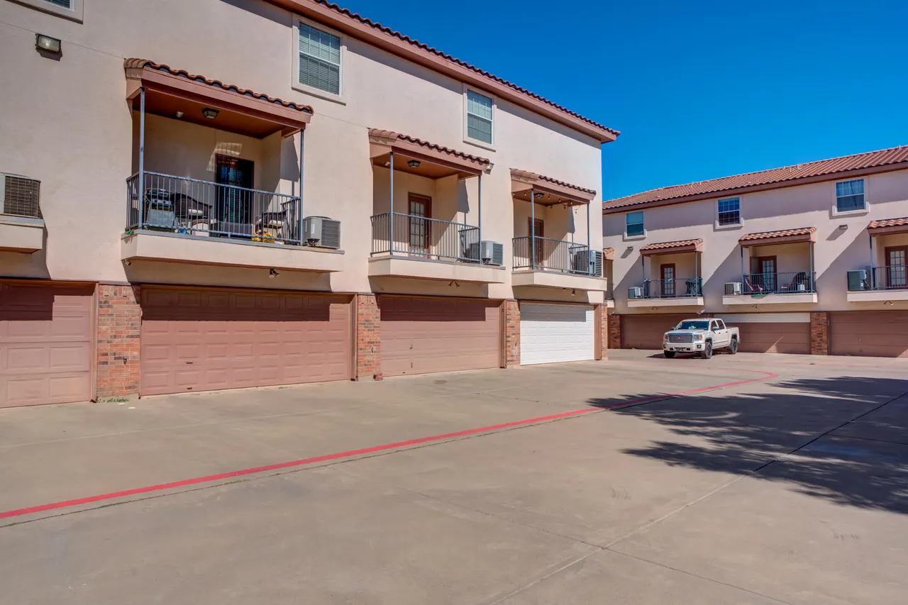 Photo 29 — 2105 Main Street 4, Lubbock, TX 79401