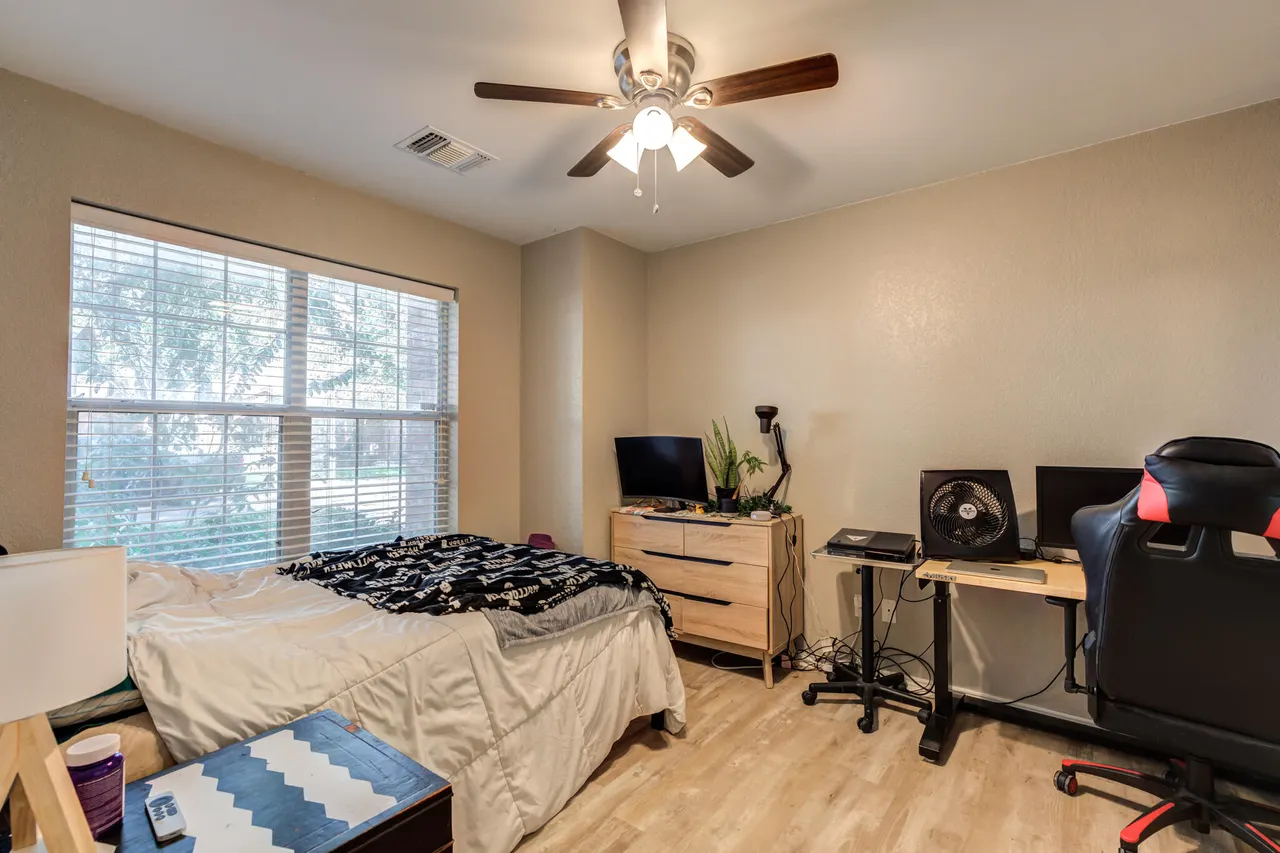 Photo 27 — 2105 Main Street 4, Lubbock, TX 79401