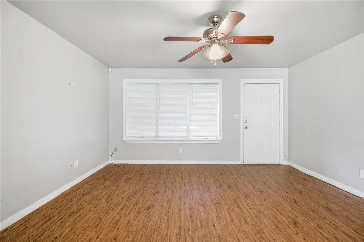 Photo 3 — 4115 31st Street, Lubbock, TX 79410