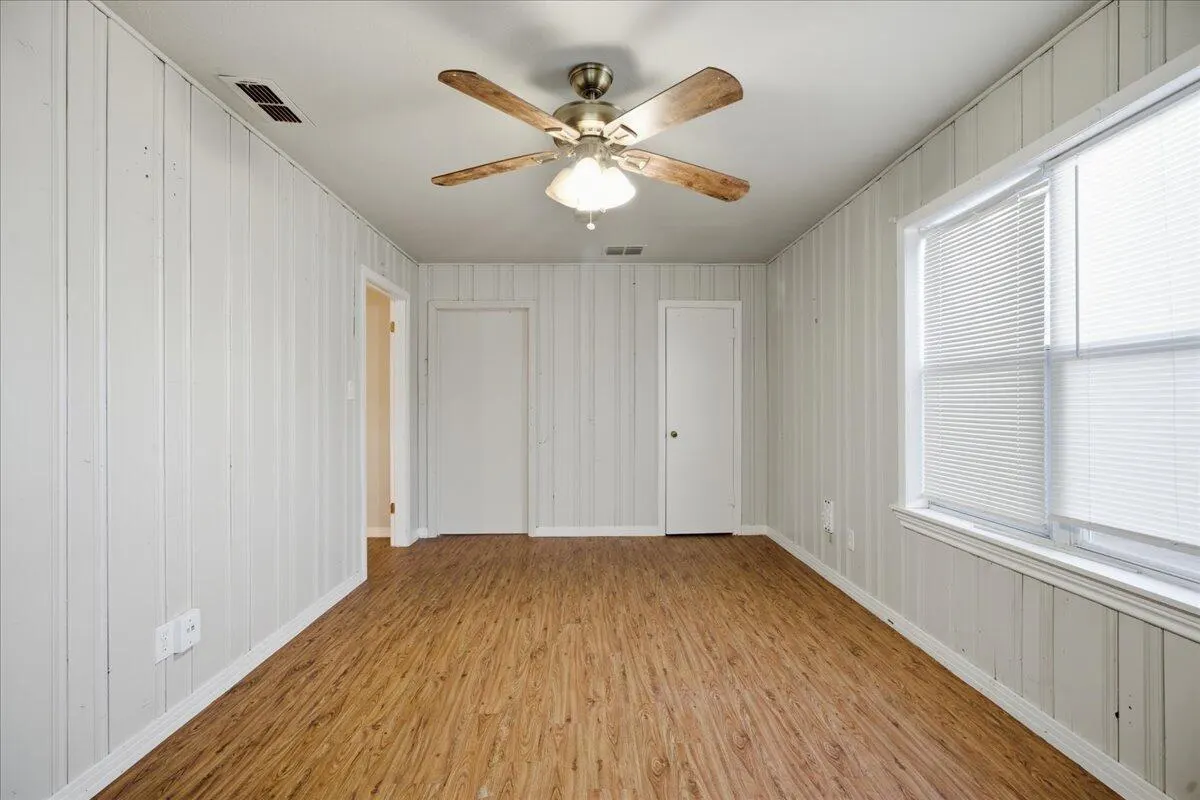 Photo 10 — 4115 31st Street, Lubbock, TX 79410