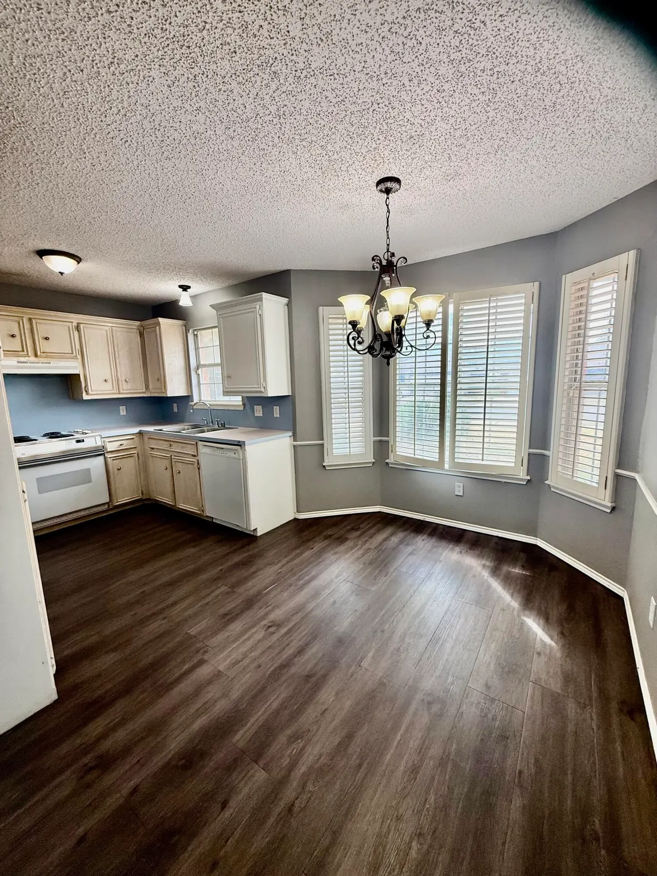 Photo 5 — 5008 60th Street, Lubbock, TX 79414