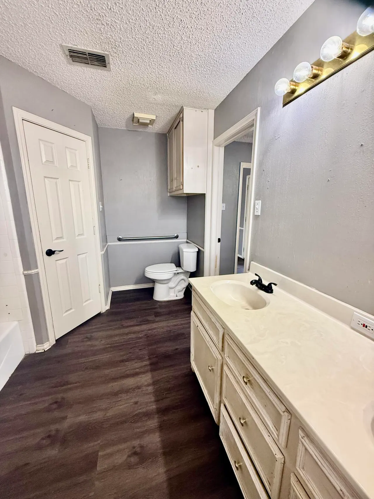 Photo 11 — 5008 60th Street, Lubbock, TX 79414