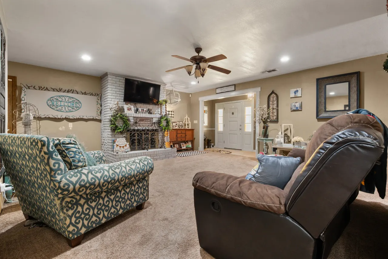 Photo 9 — 1204 Garland Street, Plainview, TX 79072
