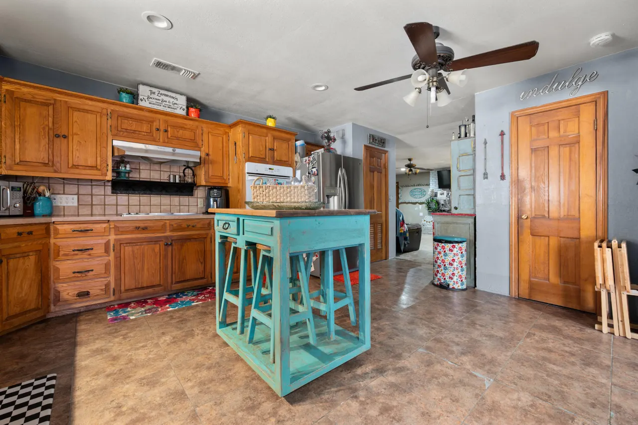 Photo 14 — 1204 Garland Street, Plainview, TX 79072