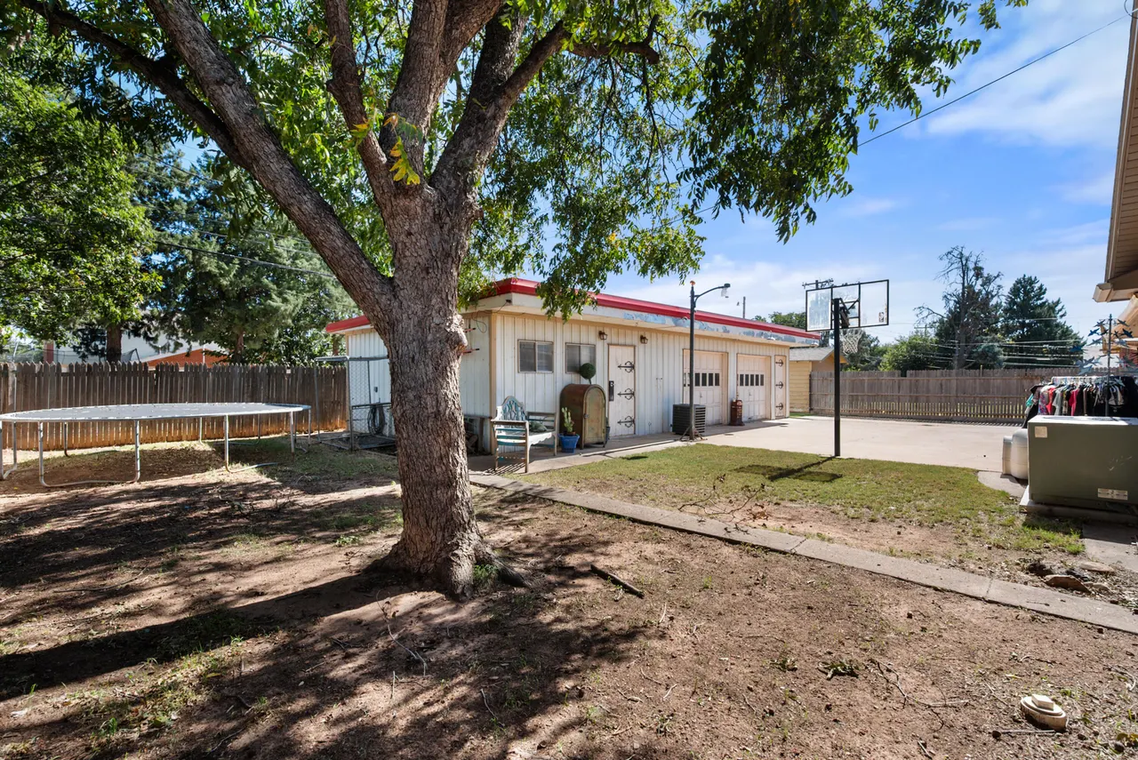 Photo 28 — 1204 Garland Street, Plainview, TX 79072