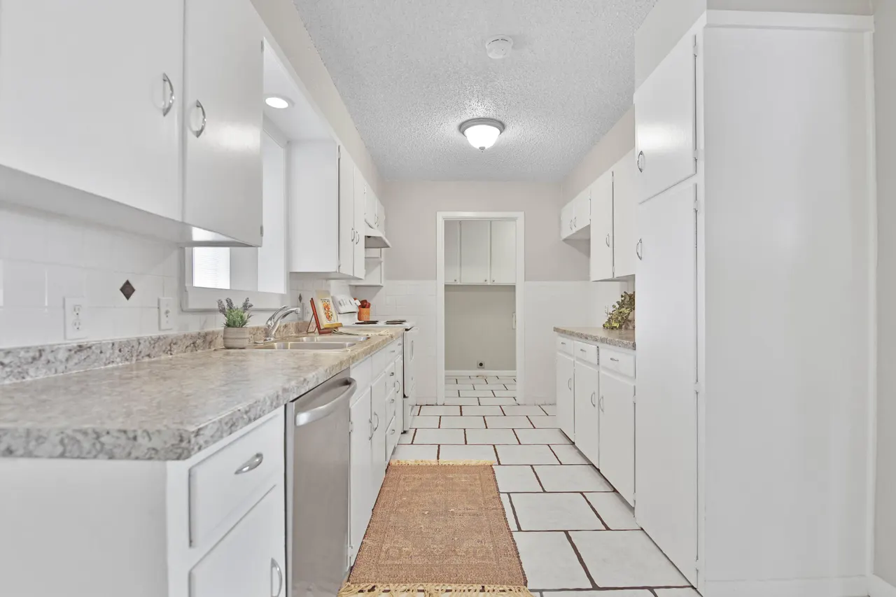 Photo 6 — 4310 42nd Street, Lubbock, TX 79413