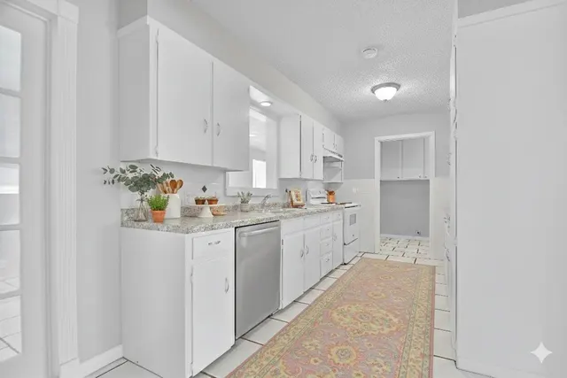 Photo 7 — 4310 42nd Street, Lubbock, TX 79413