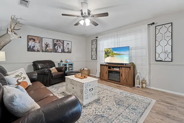 Photo 5 — 1011 13th Street, Shallowater, TX 79363