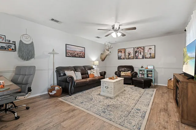 Photo 4 — 1011 13th Street, Shallowater, TX 79363